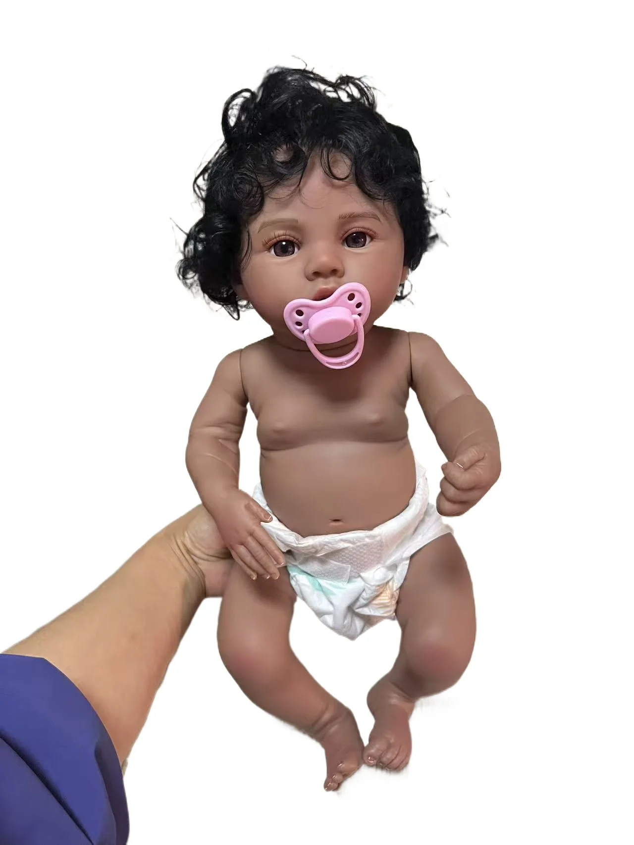 18-calowa lalka Reborn z ciemną skórą Meadow - Całe ciało z winylu, czarne włosy, zmywalna, afroamerykańska dziewczynka, zabawka