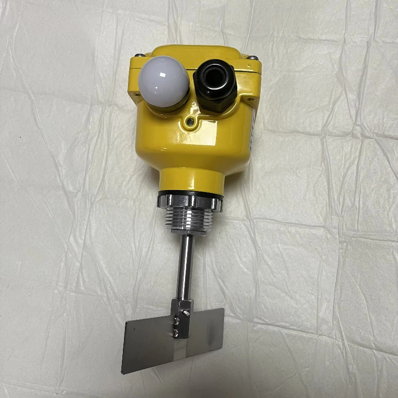 Automatic Feed Control Powder Solid Detection Sensor Blade Light Emitting Diode Light and Alarm Silo Level Sensor