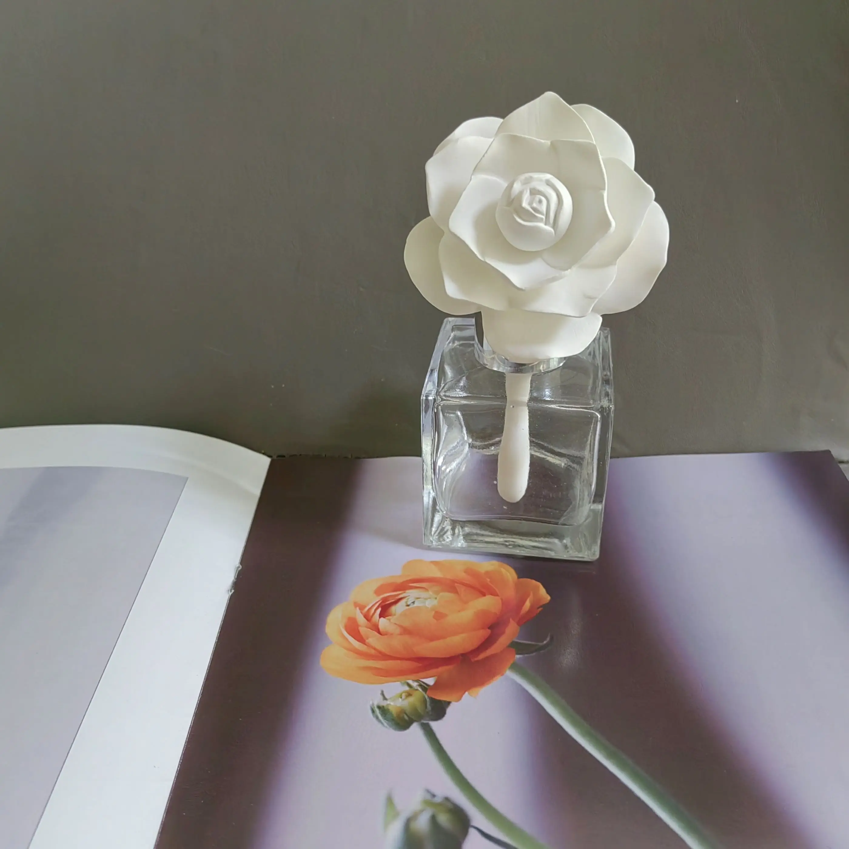 Ceramic Flower with Empty Clear Glass Bottle ,Home Fragrance Decor Aromatherapy Diffuser For Office, Bedroom and Washroom