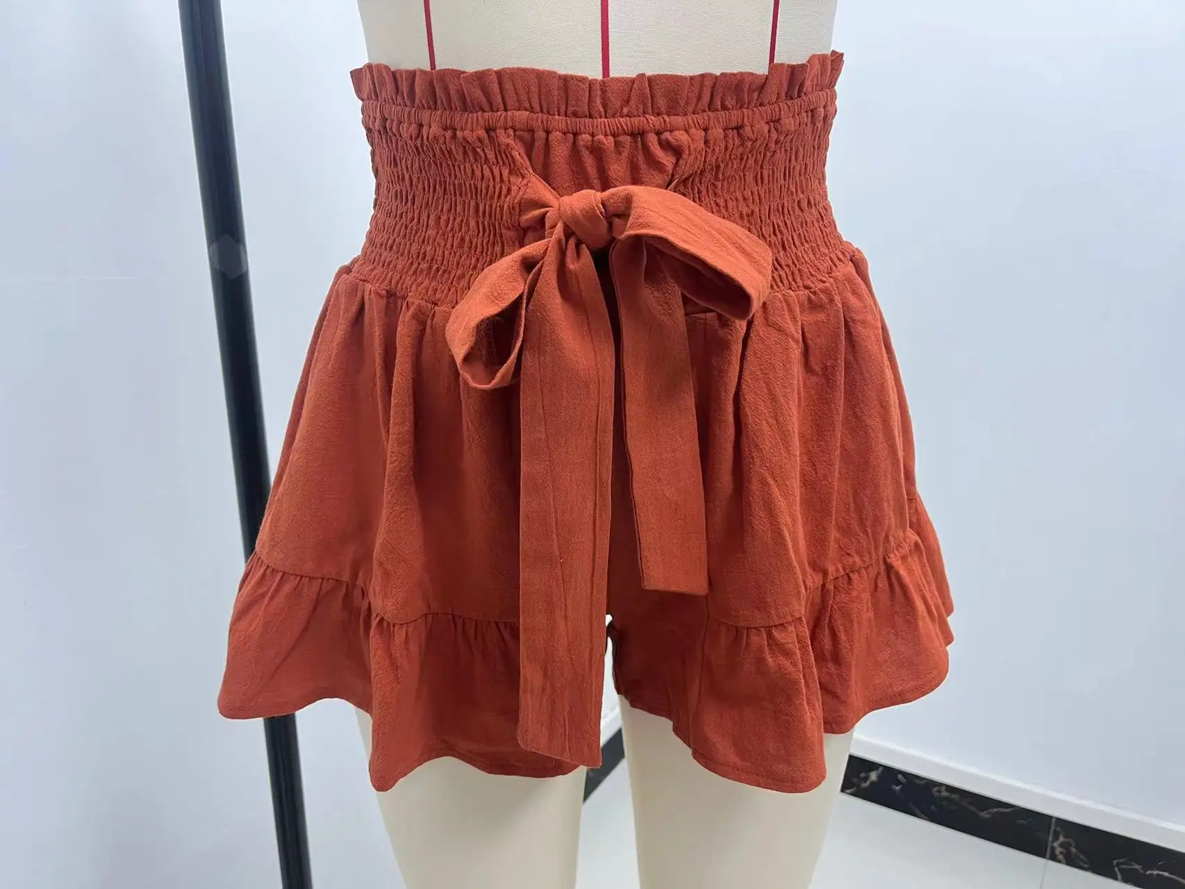 2025 Summer New Female Simple Style Lace-up Ruffle Fashion Solid Color Wide Legs Loose Commuting Shorts All-match Casual Outfits