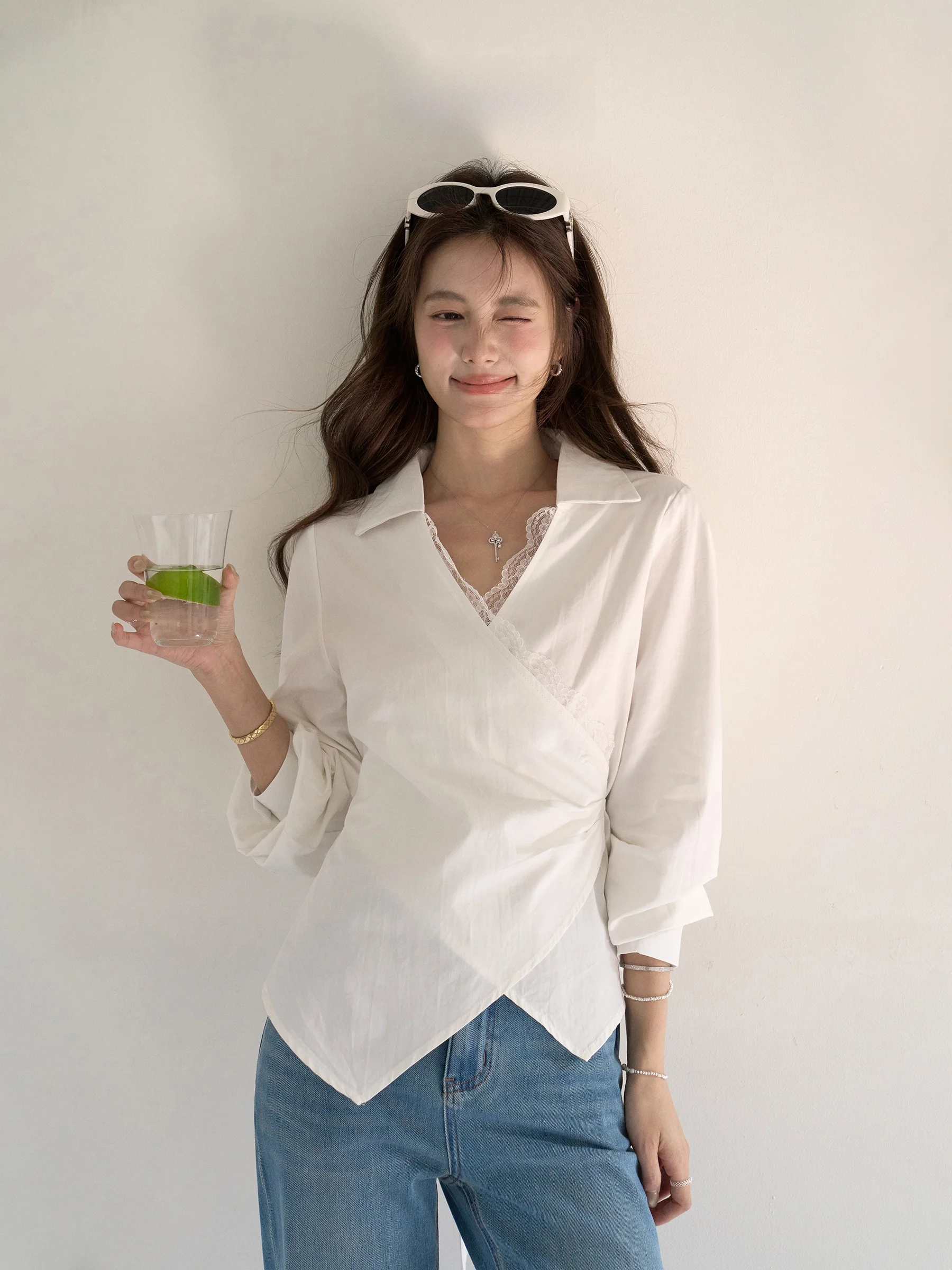 

Qiu Yang Xiwei plus Size "Daily Commute" Shirt Lace Patchwork Slant Button Design Spring Early Fashion Women's Business Casua...