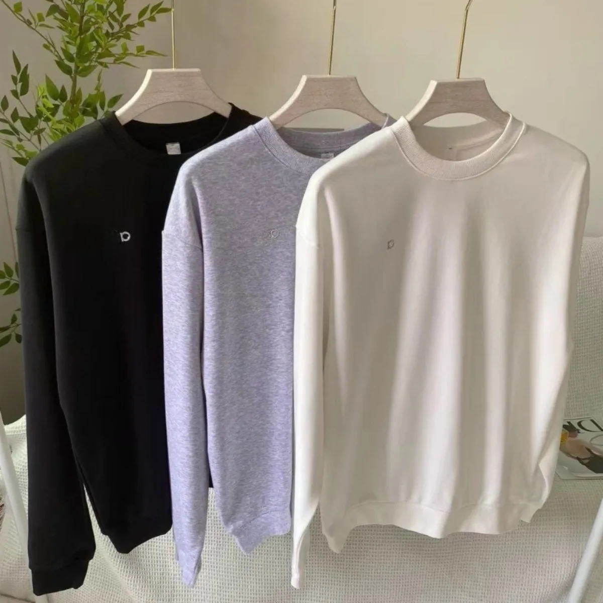 

Осень-зима 2025 года, махровый свитер с буквенным логотипом и круглым вырезом, длинными рукавами, свободный свитер для пар, однотонный, простой, универсальный