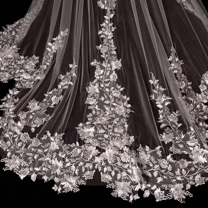 White Ivory 4M Long Cathedral Bridal Veils Appliques Stock Wedding Veil Wedding Accessoires De Mariage Boda Voile De Mariée image 2