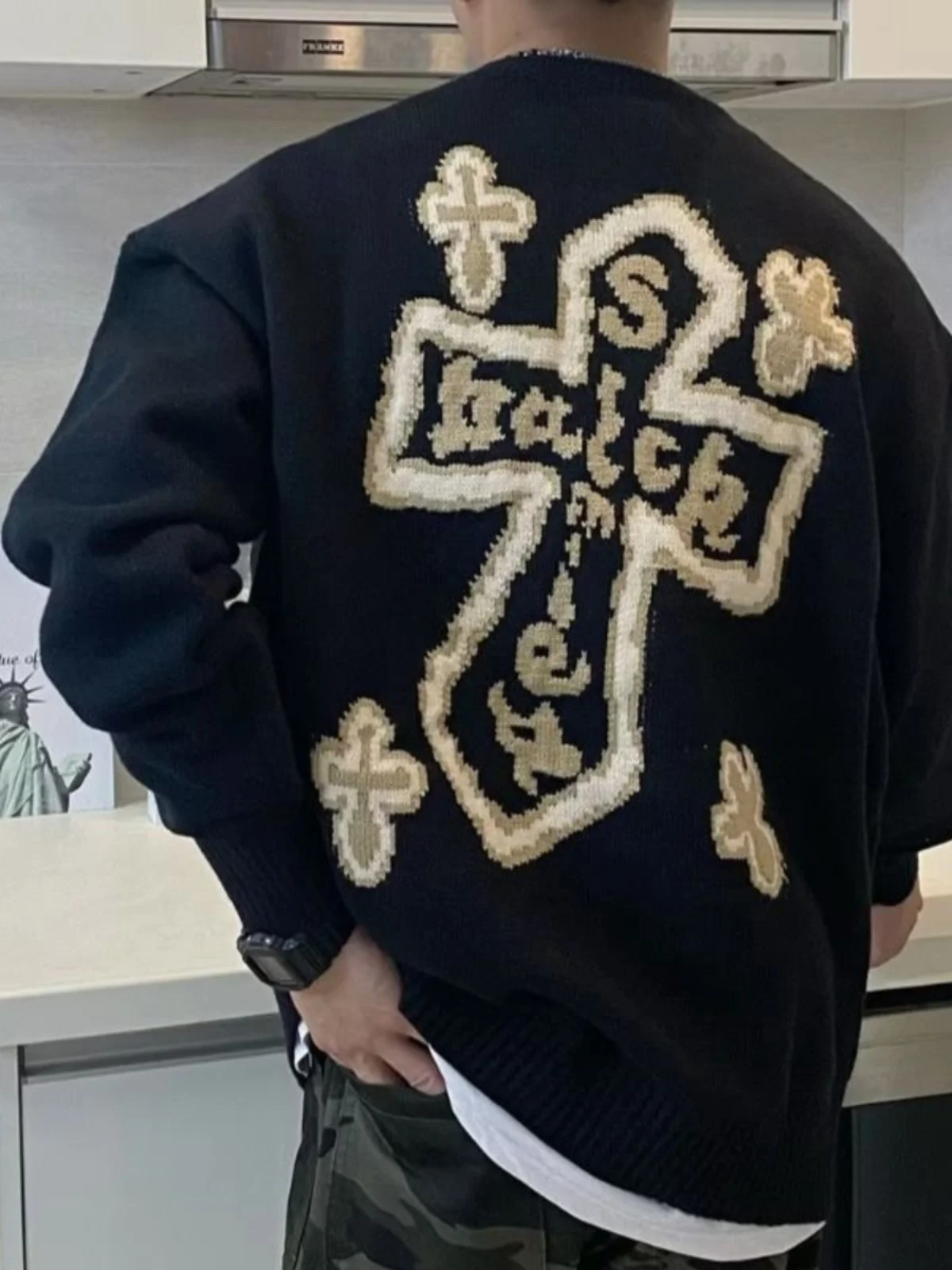 

Свитер High Street fiti Cross Dye Knitwear в стиле ретро-хип-хоп для пар, свободного кроя, с цветными блоками, круглым вырезом и длинными рукавами