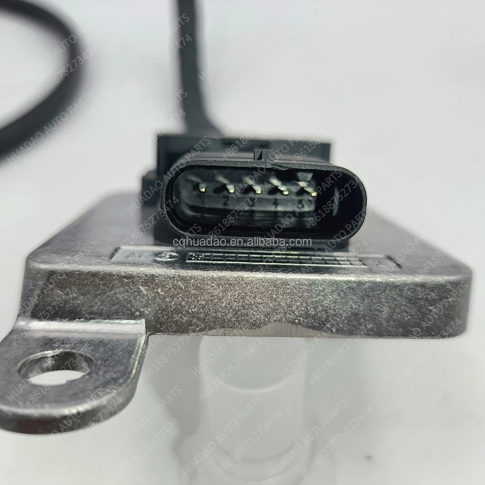 

Wholesale Car Spare Parts Nitrogen Oxide Nox Sensor Applicable for Mercedes-Benz 0009059803 5WK96683E A0009050208