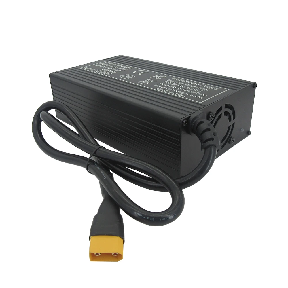 16.8V 30A Li-ion 4S Battery Fast Charger 14.4V 14.8V Lithium RV Golf Cart Energy Storage Charger SB50 XT90 Connector