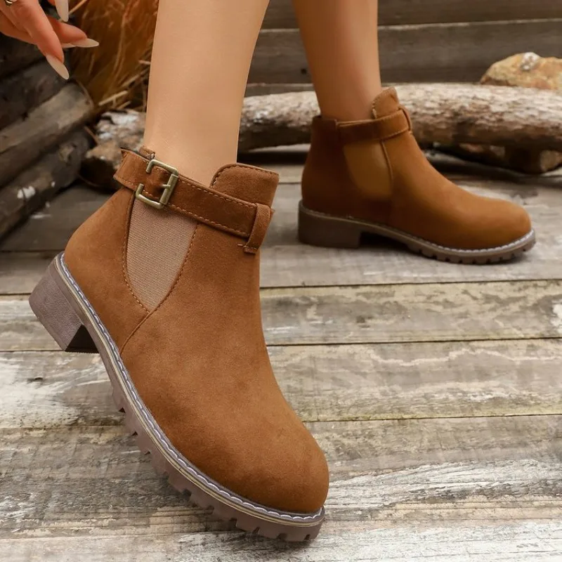 Vintage Thick Heel  Western Cowboy Boots Women Winter 2026 Metal Buckle Decoration Ankle Boots Women Retro Short Booties