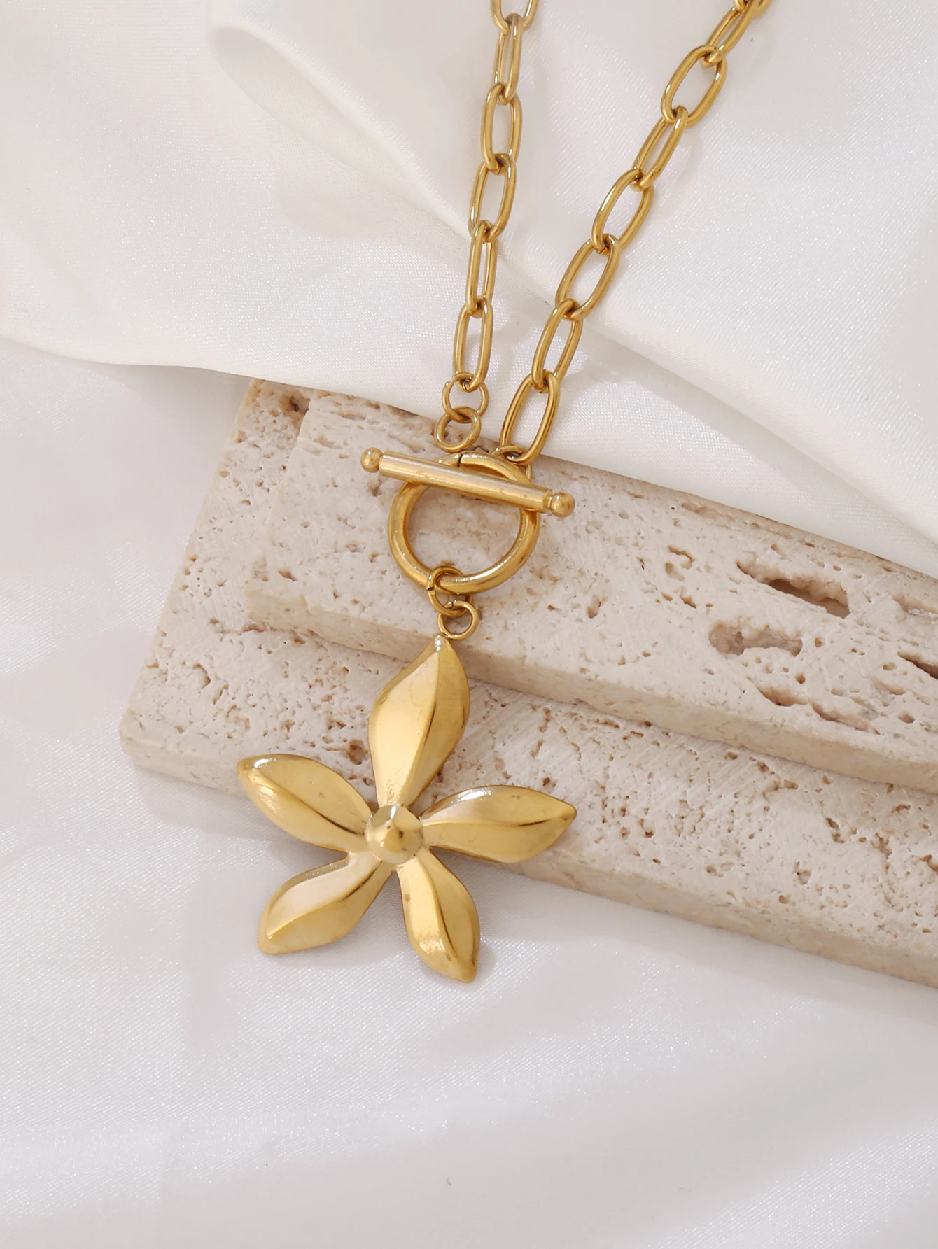 Collar con colgante de flor grande de acero inoxidable 316L para mujer, collares de cadena con dije de flor exagerada, regalos de joyería de fiesta para mujer