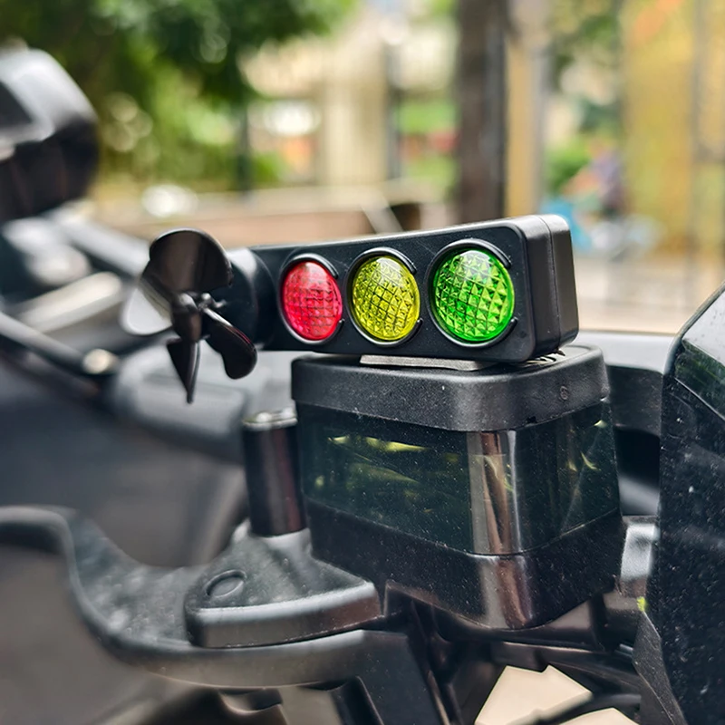 Creative LED Bike Traffic Light Shaped Wind-Powered Warning Lights Decoration Cute Bike Ornament Motorbike Accessories Gift