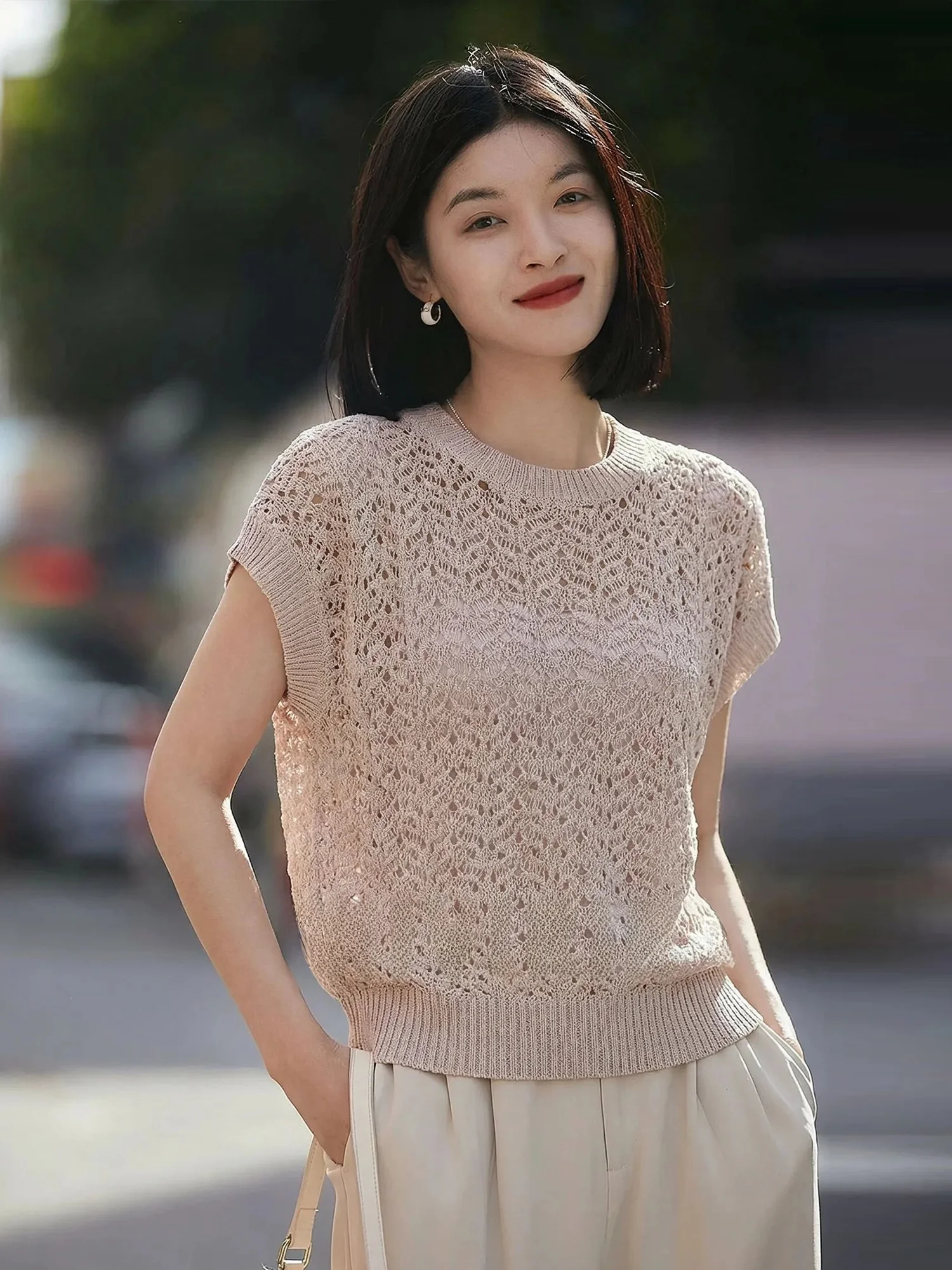 

Elegant Hollow out Short Sleeve Knitted T-Shirt round Neck Pullover Slim Fit Women's Summer Casual Fashion Top Chivirin