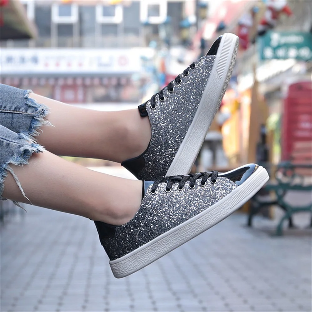 Sequin Skate Shoes Women 2024 Spring New Shiny Lace Up Sport Sneakers 35-41 Large-Sized Outdoor Running Walking Casual Shoes