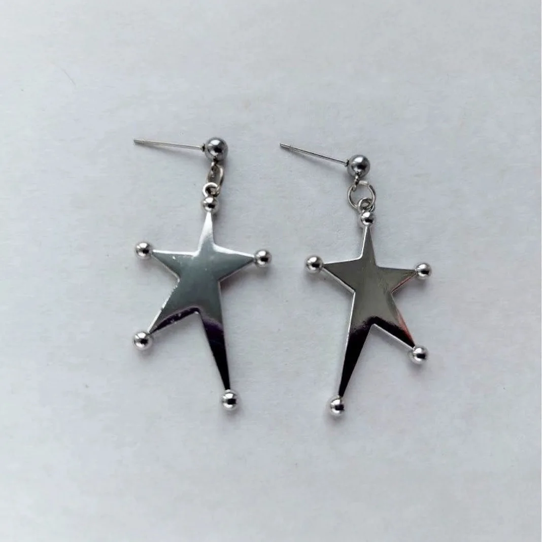 DIY handmade dark style cross star five pointed star pendant earrings jewelry hands