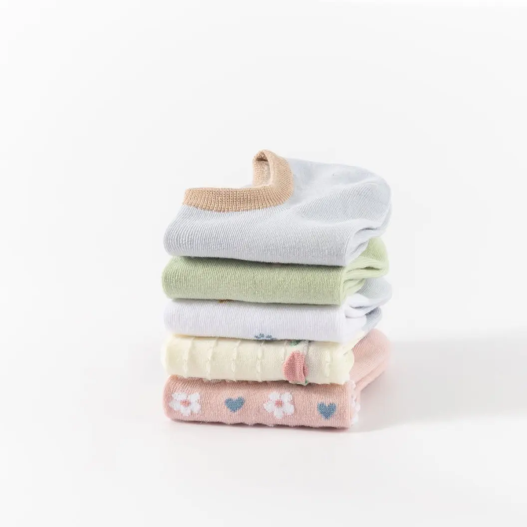 10 قطعة جورب رياضي جديد طاقم فستان الترفيه الرجال رياضي عشوائي المرأة الصيف رقيقة غير مرئية لطيف مخطط النساء امتصاص العرق 1W63