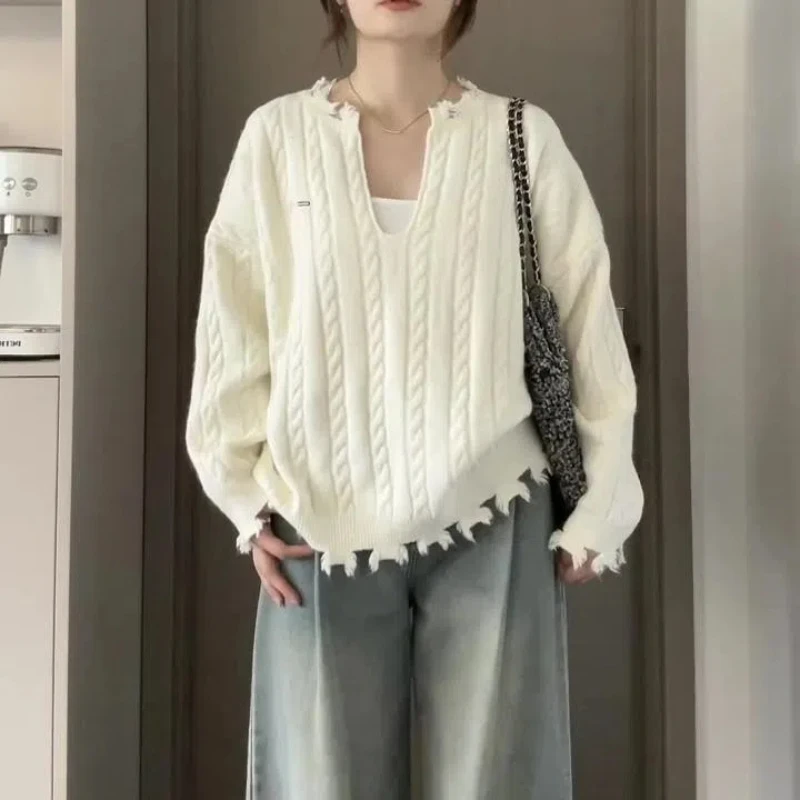 Korean Chic Design Sense Fried Dough Twists Pullover Knitted Sweater Women's Loose Lazy Style High-level V-neck Top