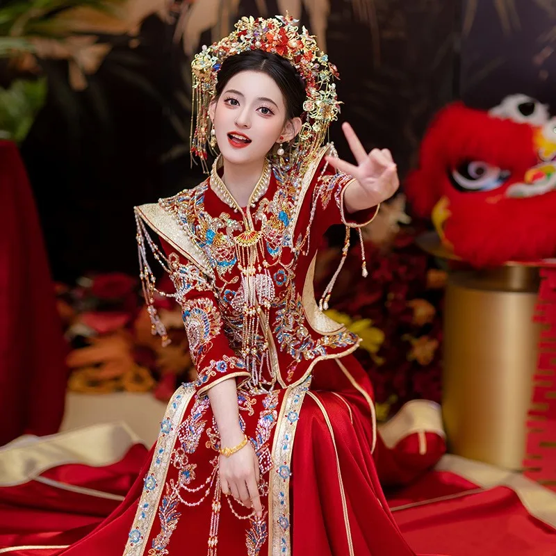 فستان مخملي جديد على الطراز الصيني مقاس كبير