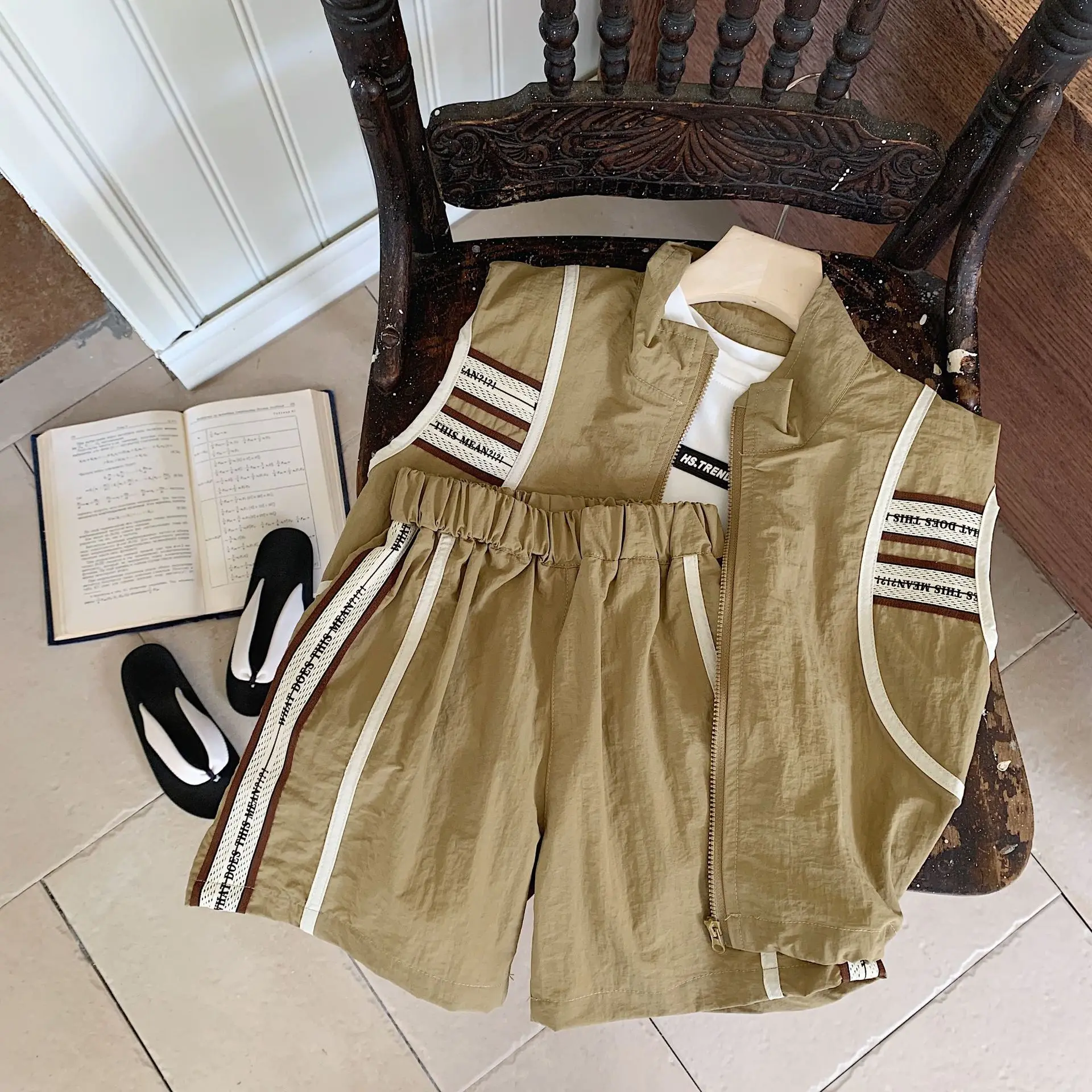 Children Clothes Suit 2024 Summer New Children Baby Wear Boys Two-piece Set Fahsion Brown Cardigan Vest and Shorts 2-piece Set