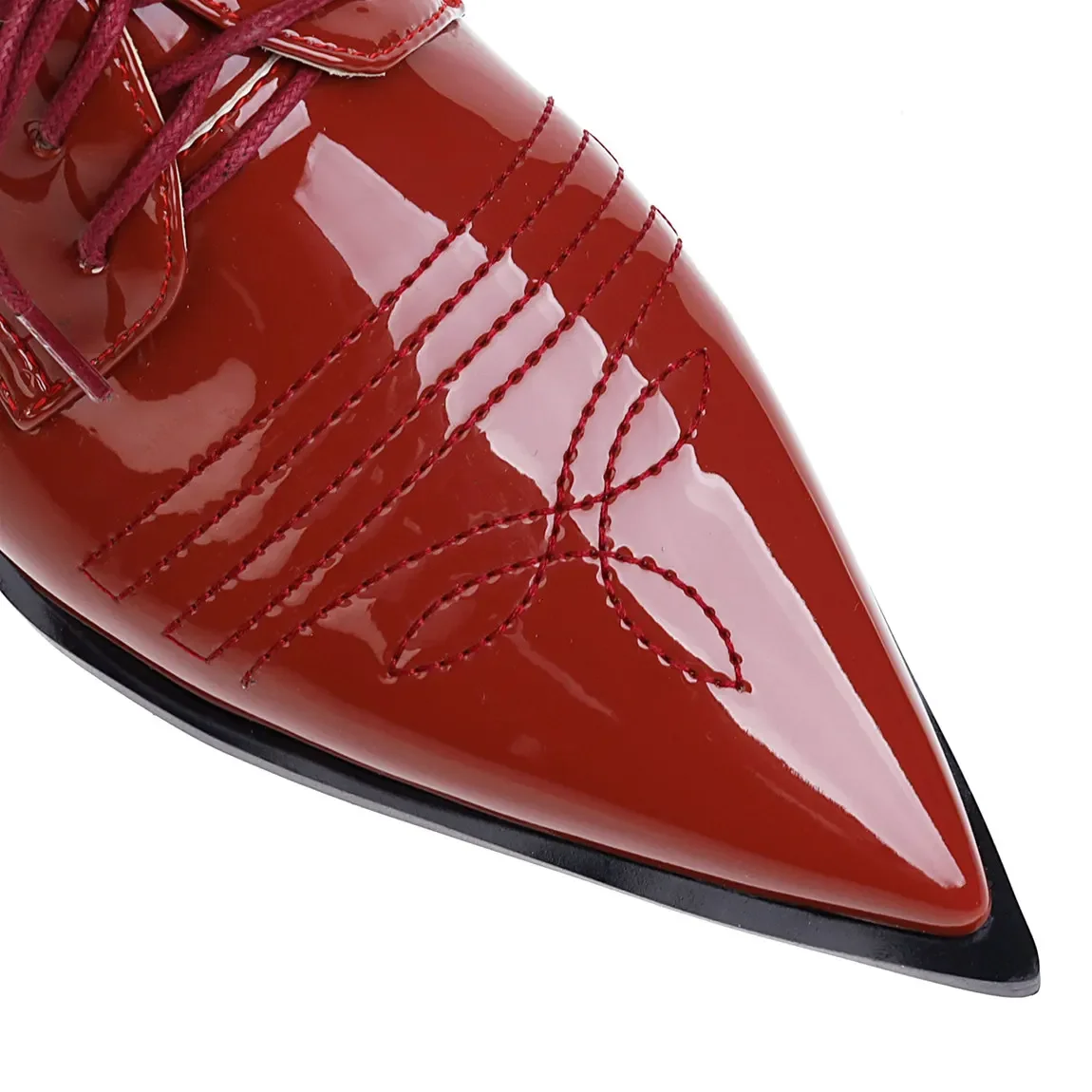 Women Pointed Toe Sewing Oxfords Red Patent Leather Pointed Toe Derbies Square Heel Flats Office Party Lady Lace British Brogues