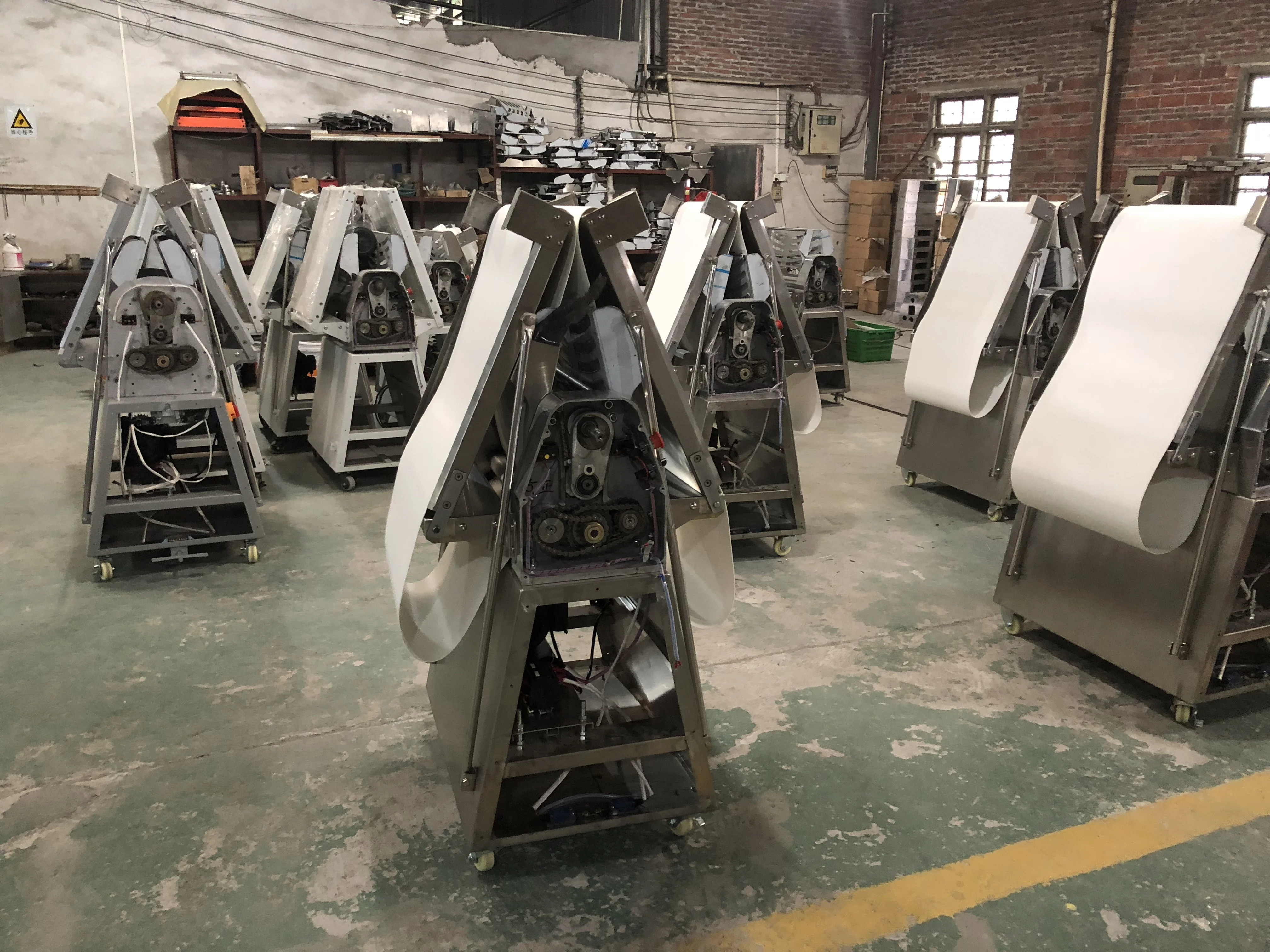 Baking Equipment Pastry Sheeter Dough Sheeter for Pizza Bread Making Machine