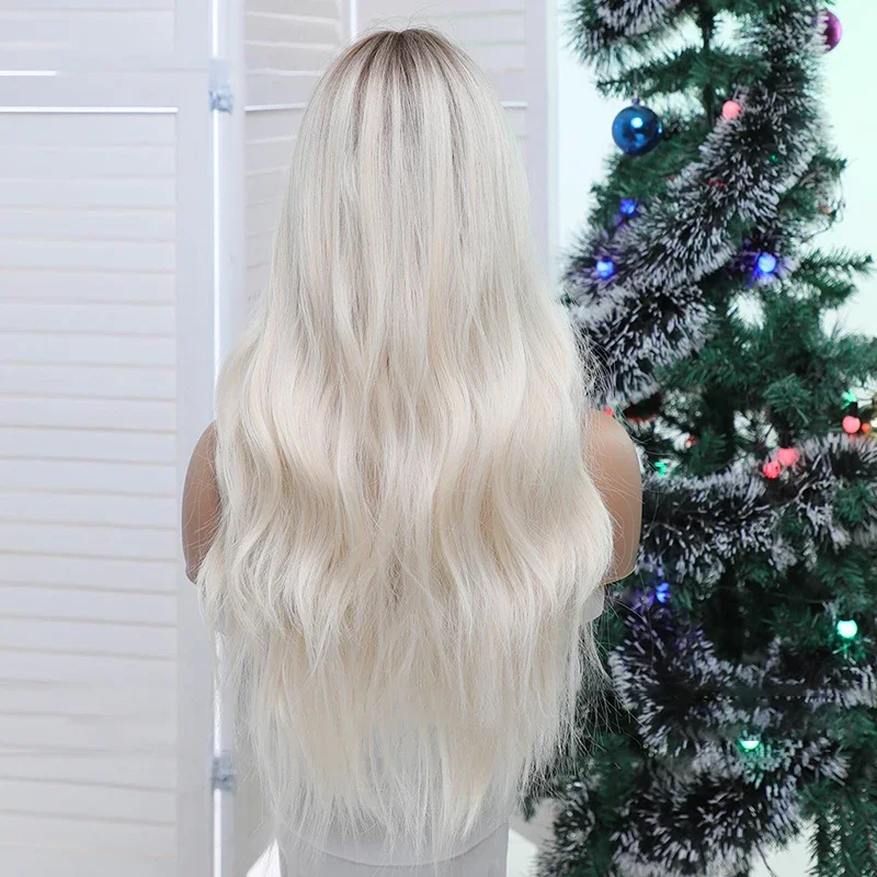 クリアランス セール: ウェーブのかかったふわふわしたエンドが付いた 26 インチの前髪合成フェイクヘア、女性の日常のロールプレイングに最適