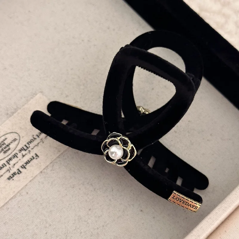 8Cm Flocking Camellia Haarspeldjes Voor Vrouwen Haarspeld Vintage Parel Haarklauw Clip Haaraccessoires Mini Meisjes Hoofddeksels