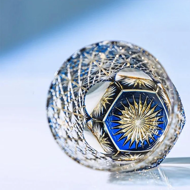 

Edo cut blue daisy crystal glass hand-carved