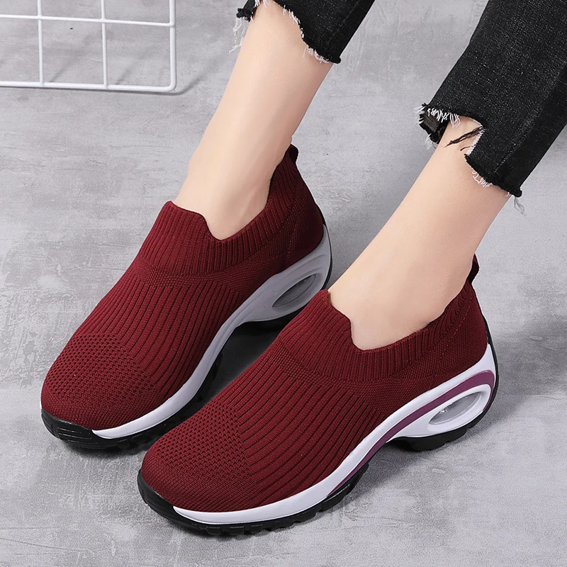 Leisure Sports Shoes Women's Safety Breathable New Sweater Shoes Running Super Mesh Breathable Vulcanized Shoes Women's Shoes