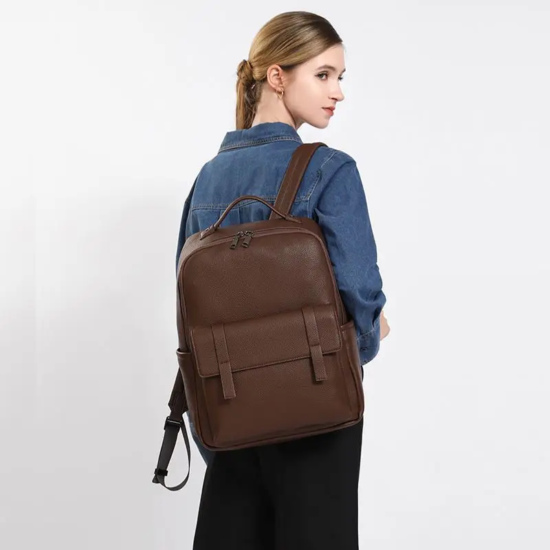 2025 nueva moda marca de lujo de cuero genuino de vaca mochilas para mujer señoras chica estudiante 14 pulgadas mochila de diseño Casual