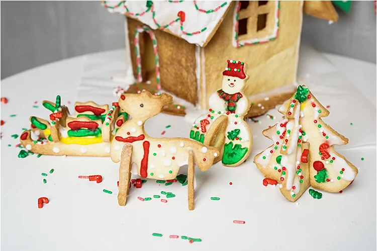 8Pcs Non stick Cookie Molds Stainless Steel Cake Decorating Kit Christmas Tree 3D Baking Pan Heat Resistant Anti Rust