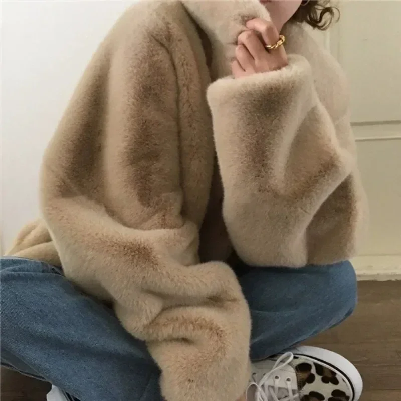 Autumn Winter Fashion Luxury Plush Coat Turn-down Collar Faux Leather Fur Coat 2024 New Korean Chic Loose Casual Overcoat Female