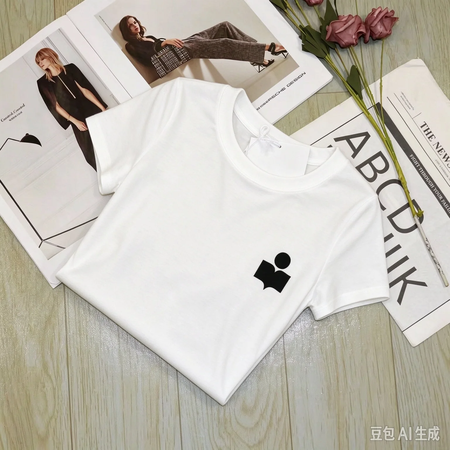 New Season Brand Classic Letter Logo Silver Heat Transfer Printed Round Short-Sleeved T-Shirt