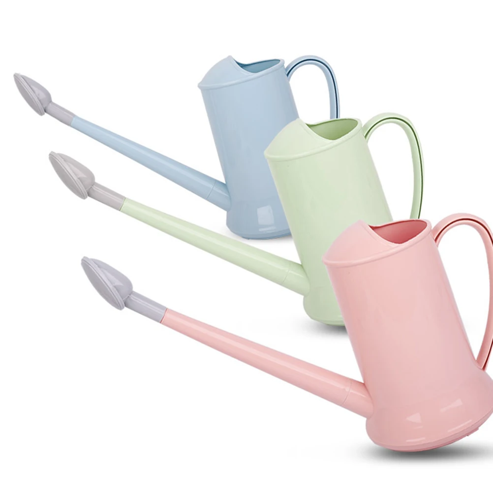 

Vintage Style Watering Can Large Capacity Long Spout Smooth Pouring Plastic Gardening Tool for Plants