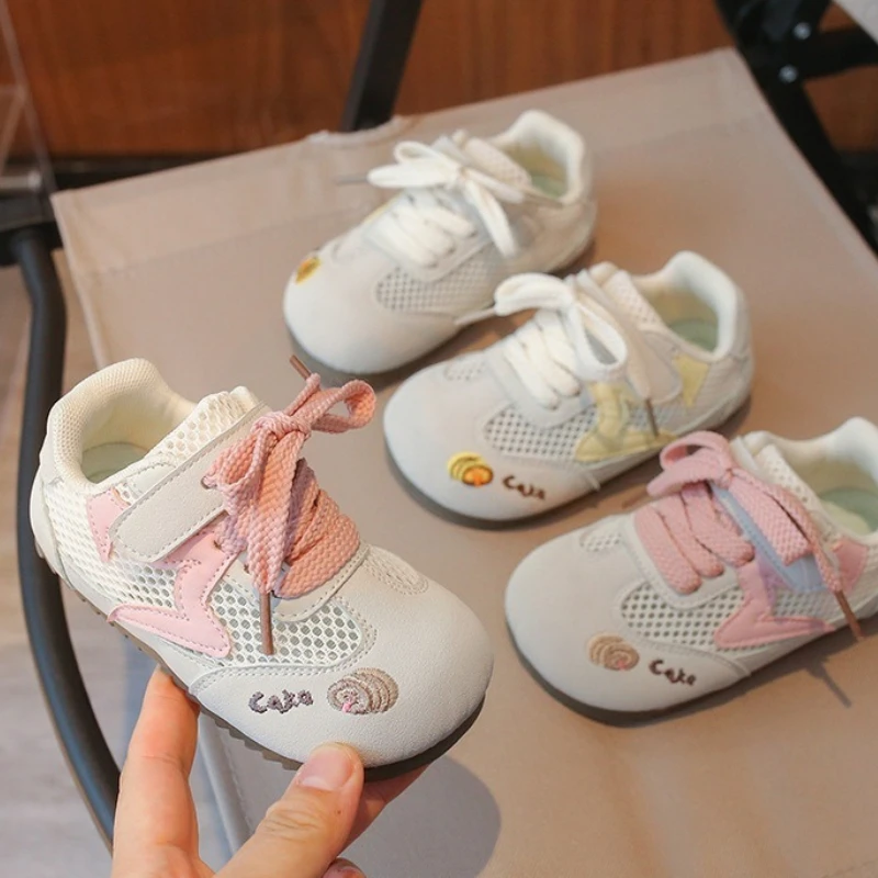 Child Casual Shoe2026Spring Autumn New Korean Version Child Breathable Softshoe Hollowed Out Girl Slip Travel Walking Sport Shoe