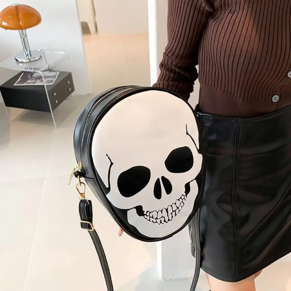 

Portable Creative Halloween Skull Shoulder Bag Devil Gothic Ghost Crossbody Bag Purse Novelty Leather Candy Bag Children