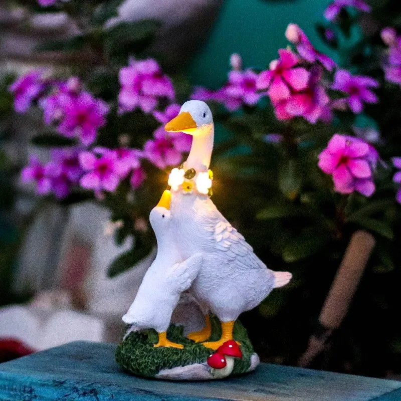 Resin Mother and Child Duck Sculpture Solar Ornaments Patio Balcony Garden Animal Arrangement Micro Landscape Crafts Decoration