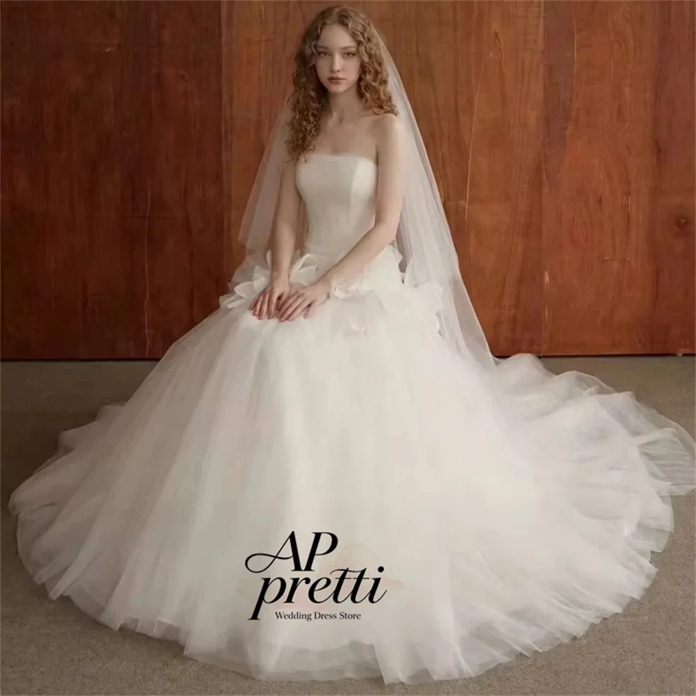 AP pretti Elegant Strapless Sleeveless Wedding Dress Tulle 3D Flowers Bride Dresses Trendy Floor Length Customized 2026