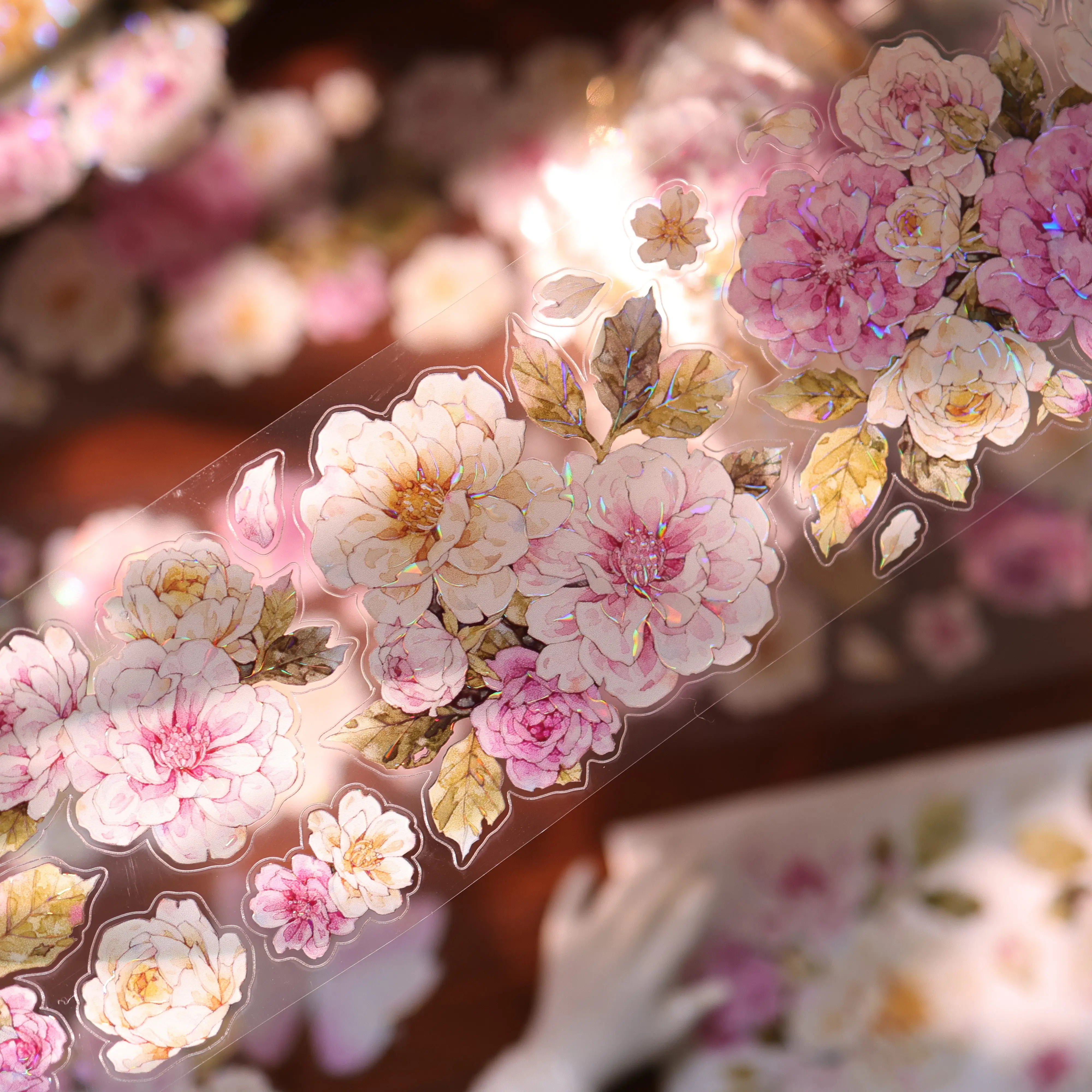 

Yi'er 17 [Peach Mist White Flocculent] Light Retro Journal Big Flower, Pink PET Washi Tape