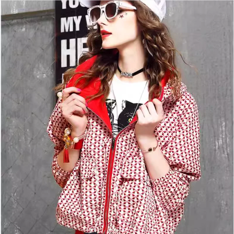 

Red Long-Sleeved Loose Print Hooded Short Trench Coat