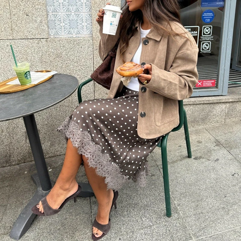 Combhasaki 女性夏エレガントなシルキー Y2k ヴィンテージドットプリントシアーフローラルレーストリム裾パッチワークサテンシルク A ラインロングスカート