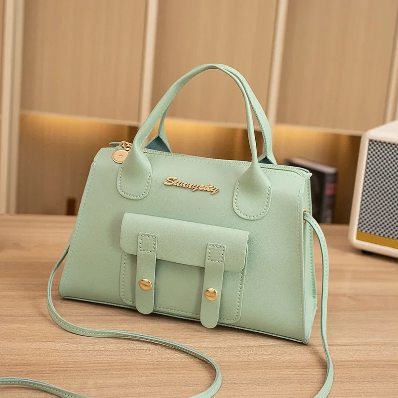 Women\'s bag new version of the beautiful fashion simple solid color Messenger small square bag niche design shoulder bag purse