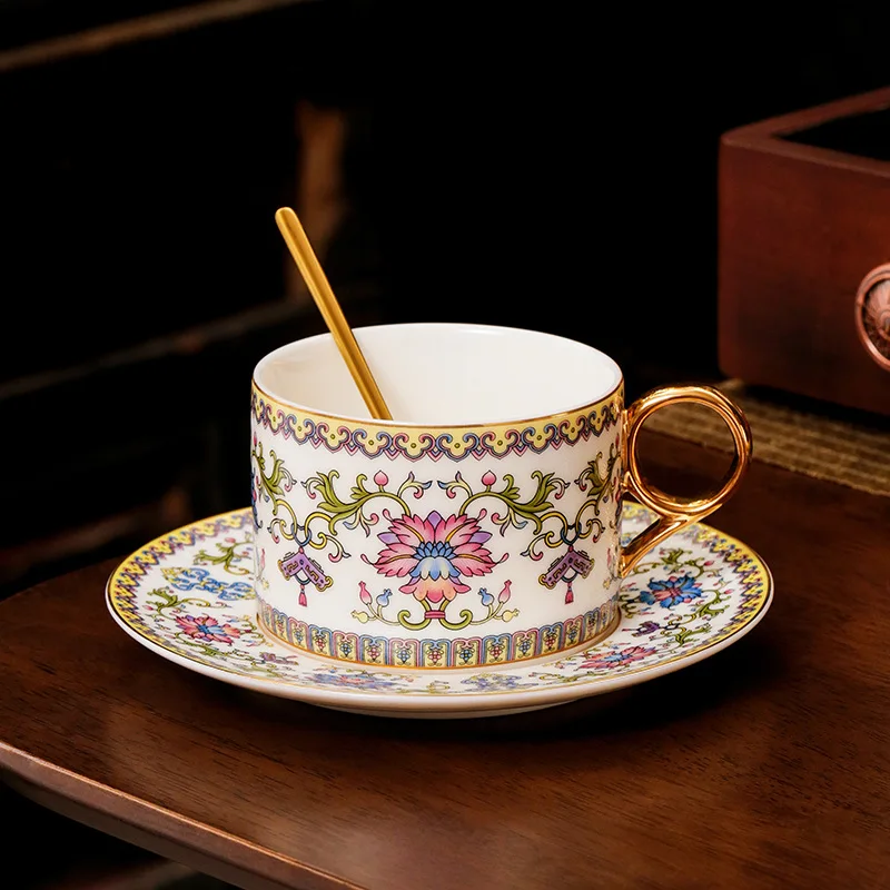 

European Ceramic Enamel Coffee Cups and Saucers Are Creative and Simple and Household Coffee Cups and Saucers Have Mugs