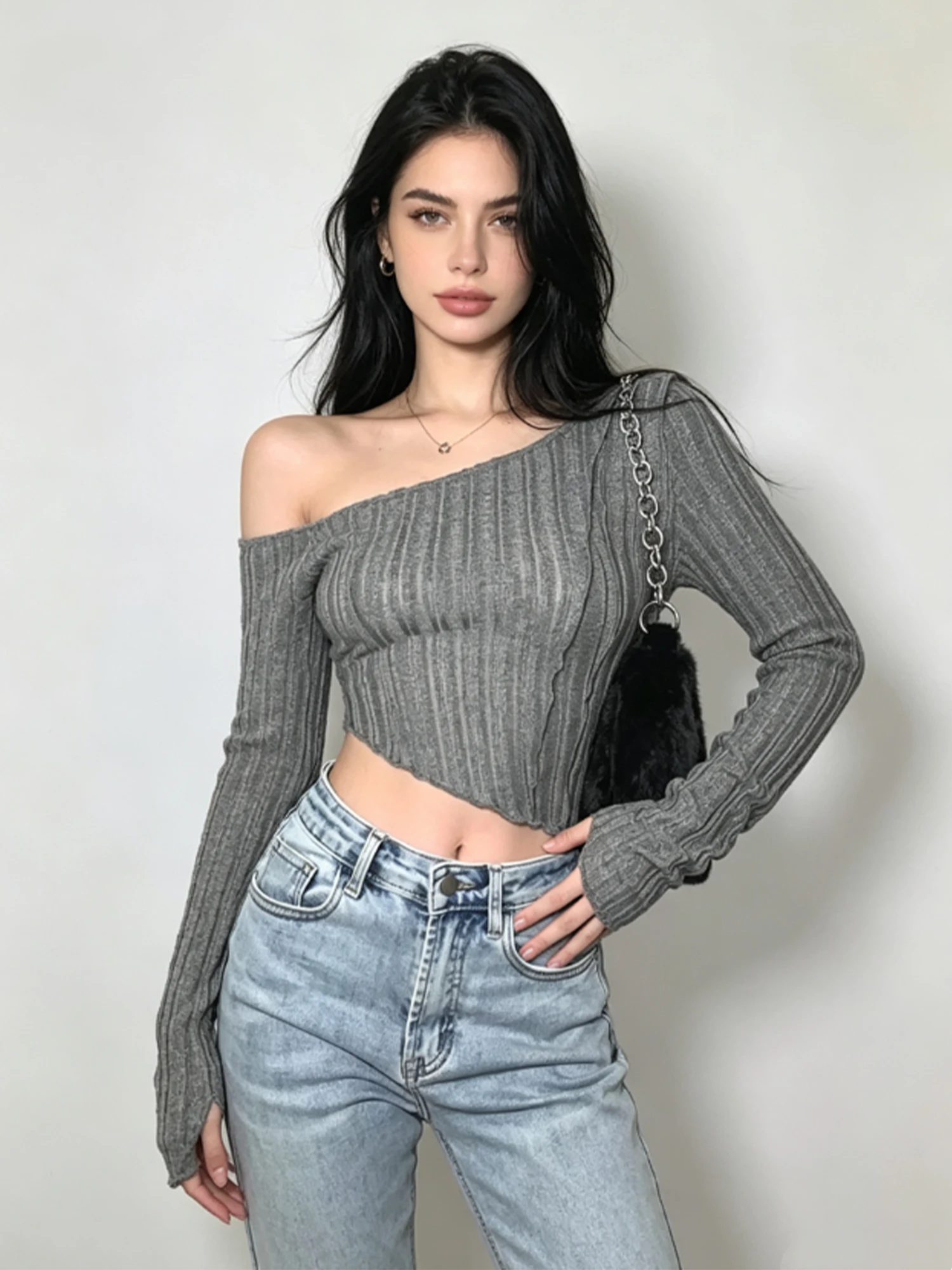 Women Black Gothic Emo T-Shirt Y2K Gyaru Long Sleeve Off Shoulder Cropped T-Shirt Korean style Vintage Tee Top for Women Autumn