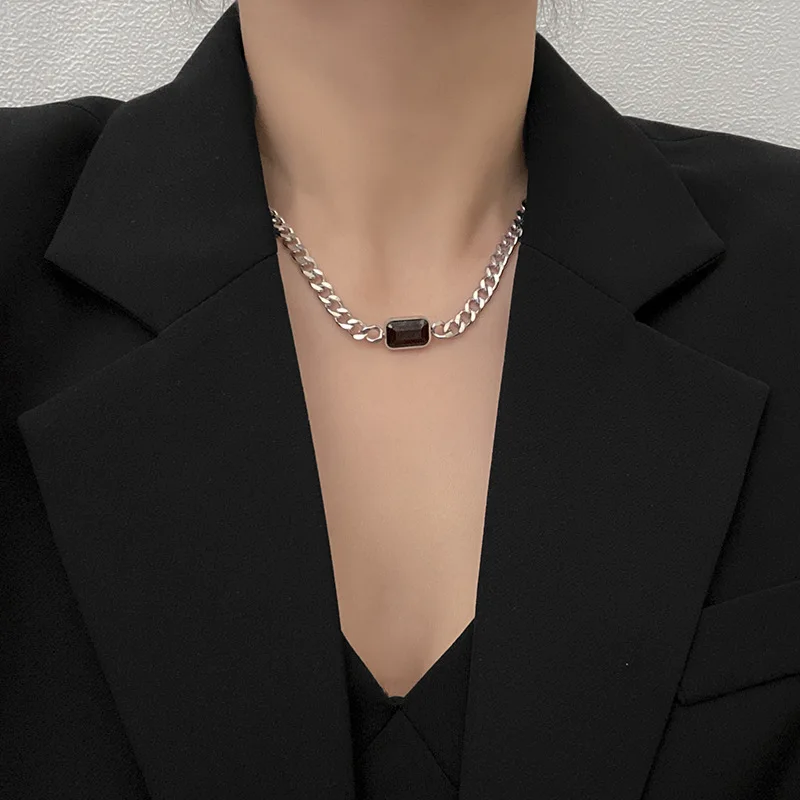 Geometric Titanium Steel Necklace Women's Simple Black Zircon Niche Design All-Match Ins Cold Style Clavicle Necklace Men