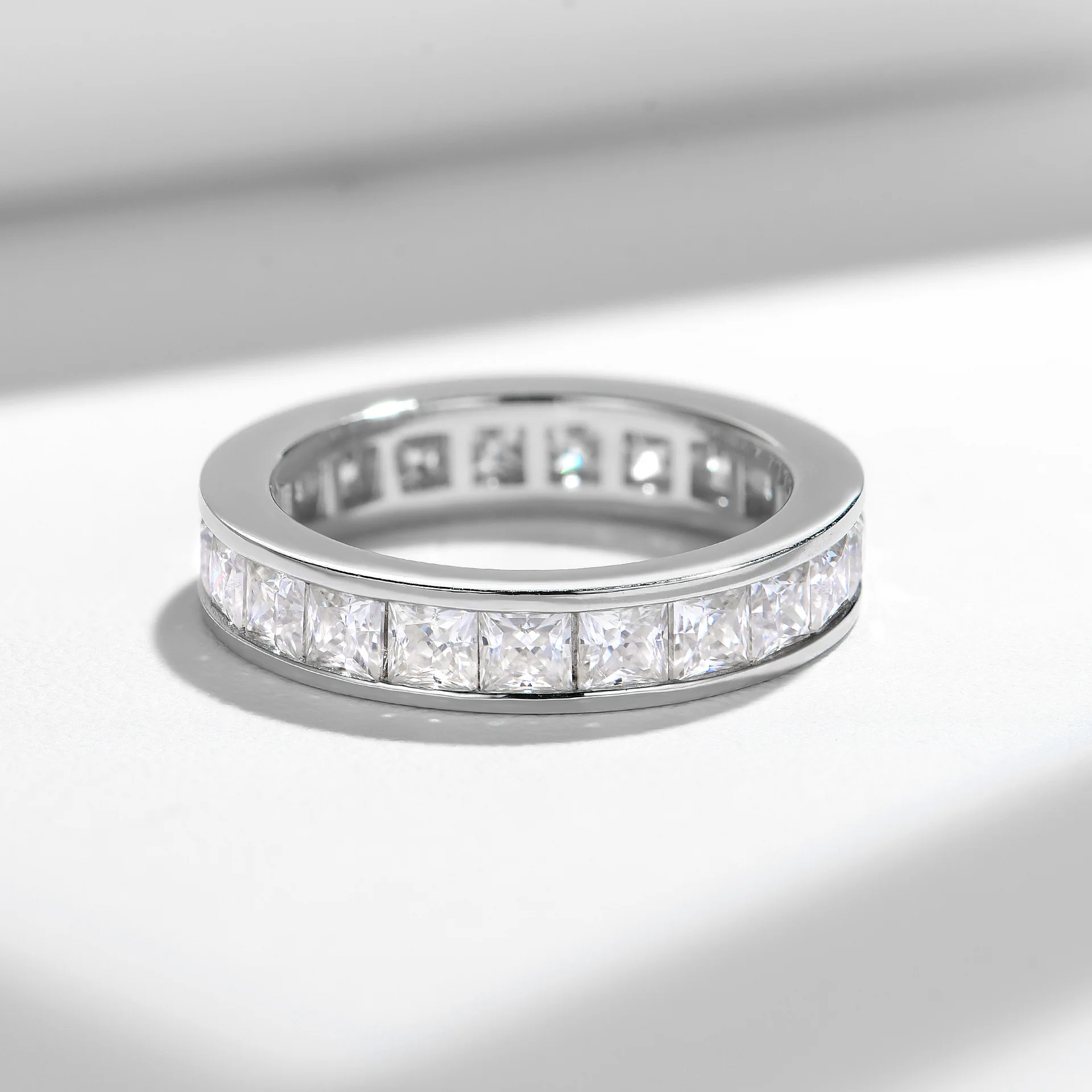 كامل مويسانيتي D اللون VVS الأميرة الماس المرأة خاتم مربع S925 خاتم فضة مطلي الذهب الأبيض خواتم مجوهرات للنساء