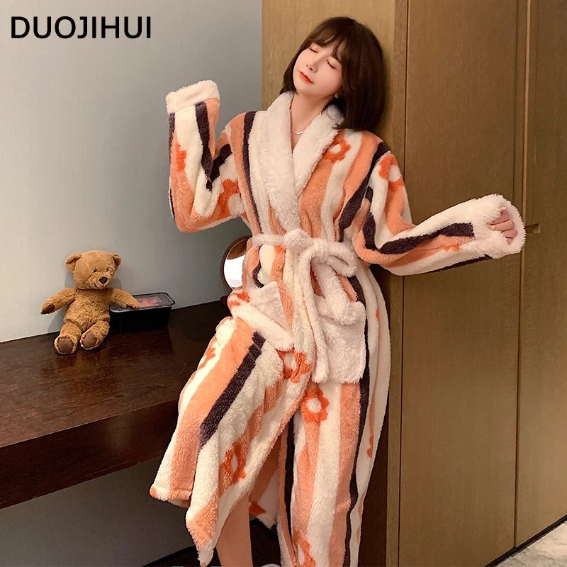 

DUOJIHUI Stripe Floral Print Loose Simple Female Nightgown Winter Thick Warm Chicly Flannel Long Sleeved Fashion Women Sleepwear