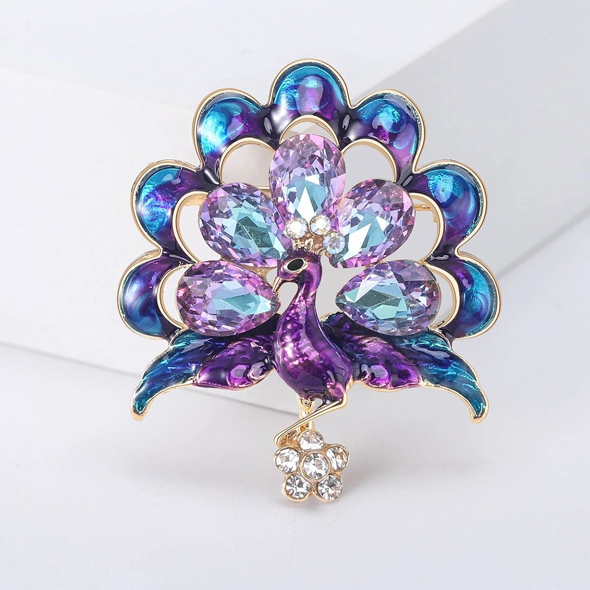 Luxury Rhinestone Peacock Brooches for Women Unisex Classic Animal Bird Pins Office Party Friend New Gifts Jewelry Accessories