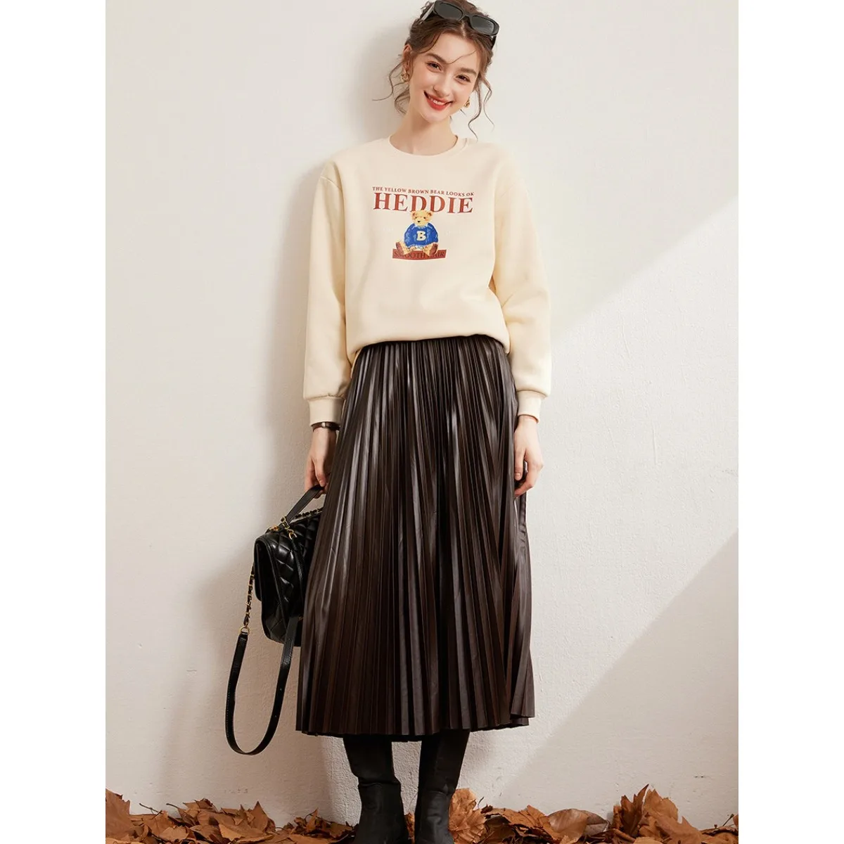 LOUIS YAO Thick Versatile Round Neck Women's Casual Sweatshirts 2025 Winter Winter Thick Velvet Hoodie Personalized Printed Tops