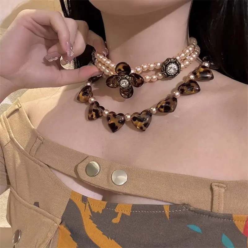 خمر القلب ليوبارد طباعة قلادة للنساء مثير Y2K زهرة اللؤلؤ المختنق الأزياء والمجوهرات البوهيمي سحر هدية #2