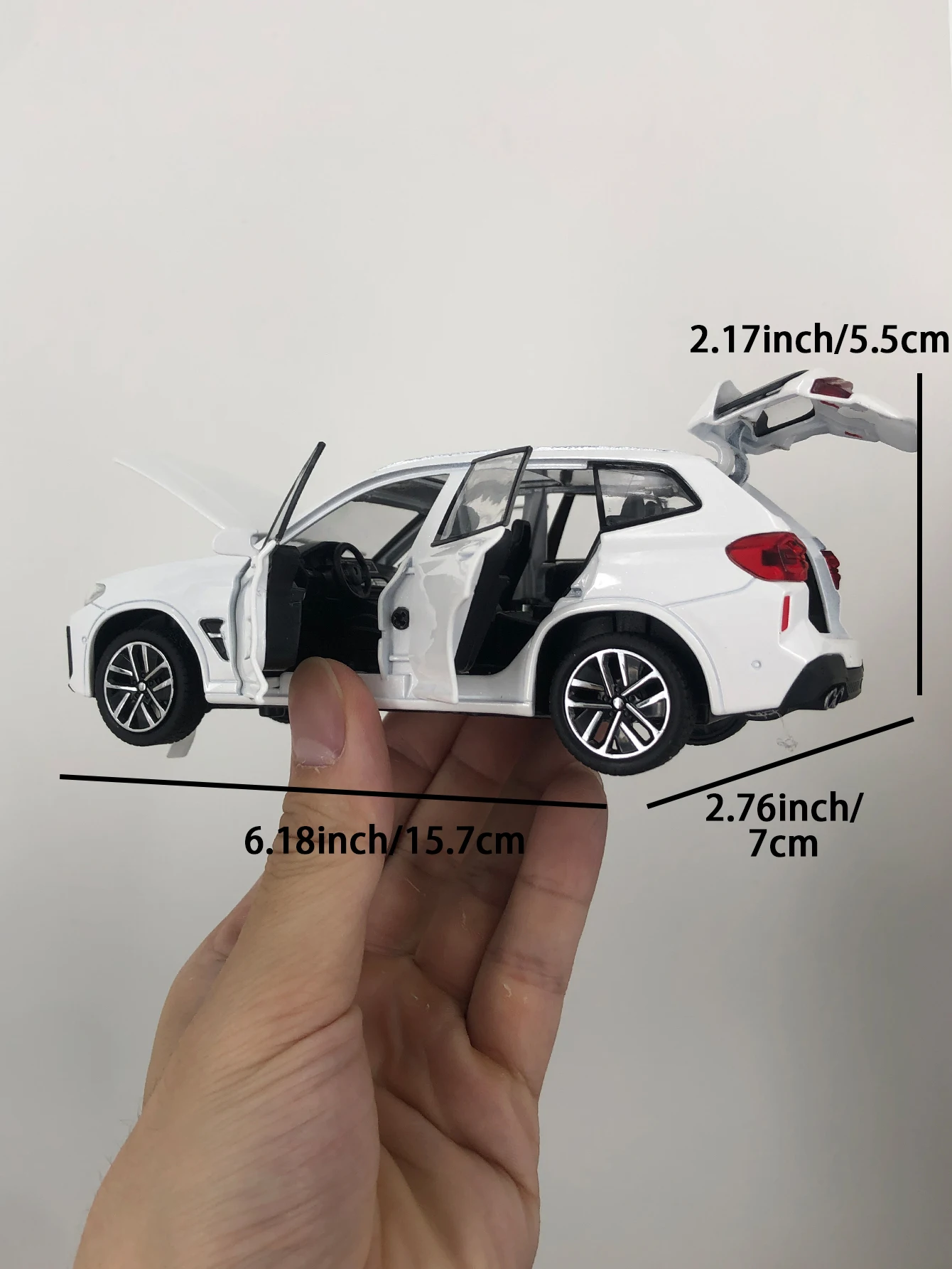 1: 32 symulowany model samochodu SUV ze stopu cynku, statyczna ozdoba, metalowy kolekcjonerski samochód na prezent