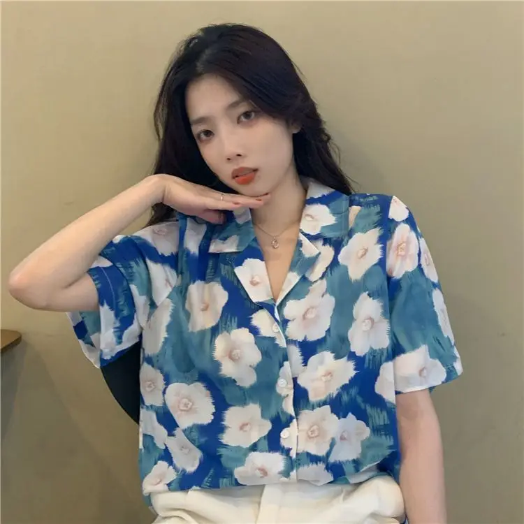 Summer Korean and Hong Kong style retro short-sleeved shirt for female students holiday style oil painting printed loose shirt