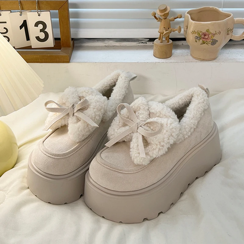 القوس الفراء أحذية خفيفة بدون كعب النساء الشقق منصة أحذية قطنية دافئة حذاء رياضي غير رسمي 2025 الشتاء الاتجاه قصيرة أفخم المشي Zapatos